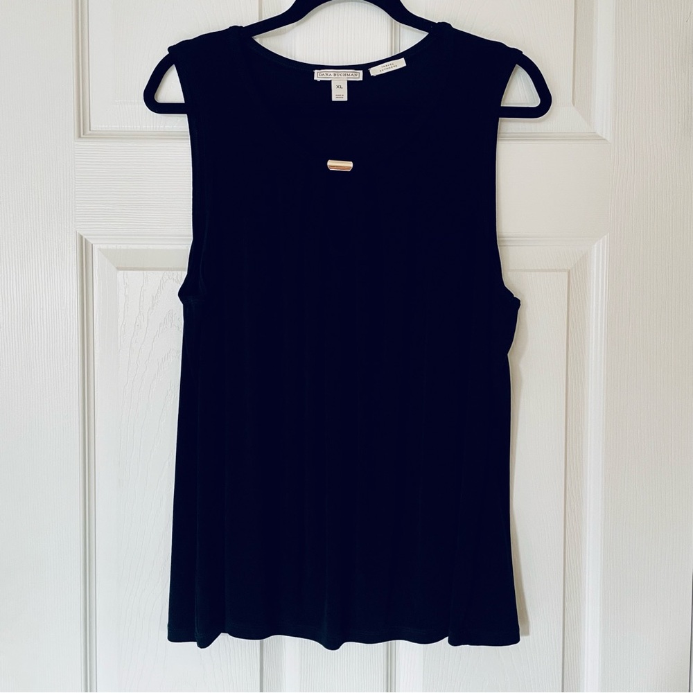 EUC 🖤 Dana Buchman Black Pleated Jersey Knit Tank | Gold Accent